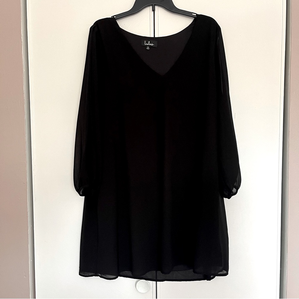 Lulus, Black Midi Dress. Size Large.